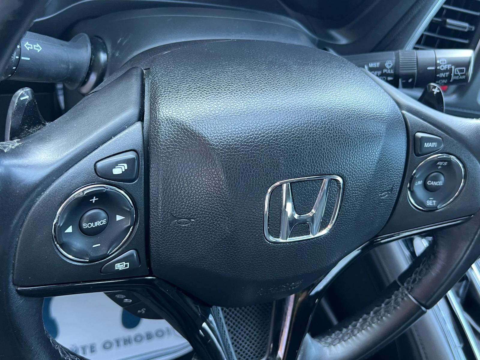 Honda Hr-v 1.5 АВТОМАТ , снимка 11 - Автомобили и джипове - 55400113