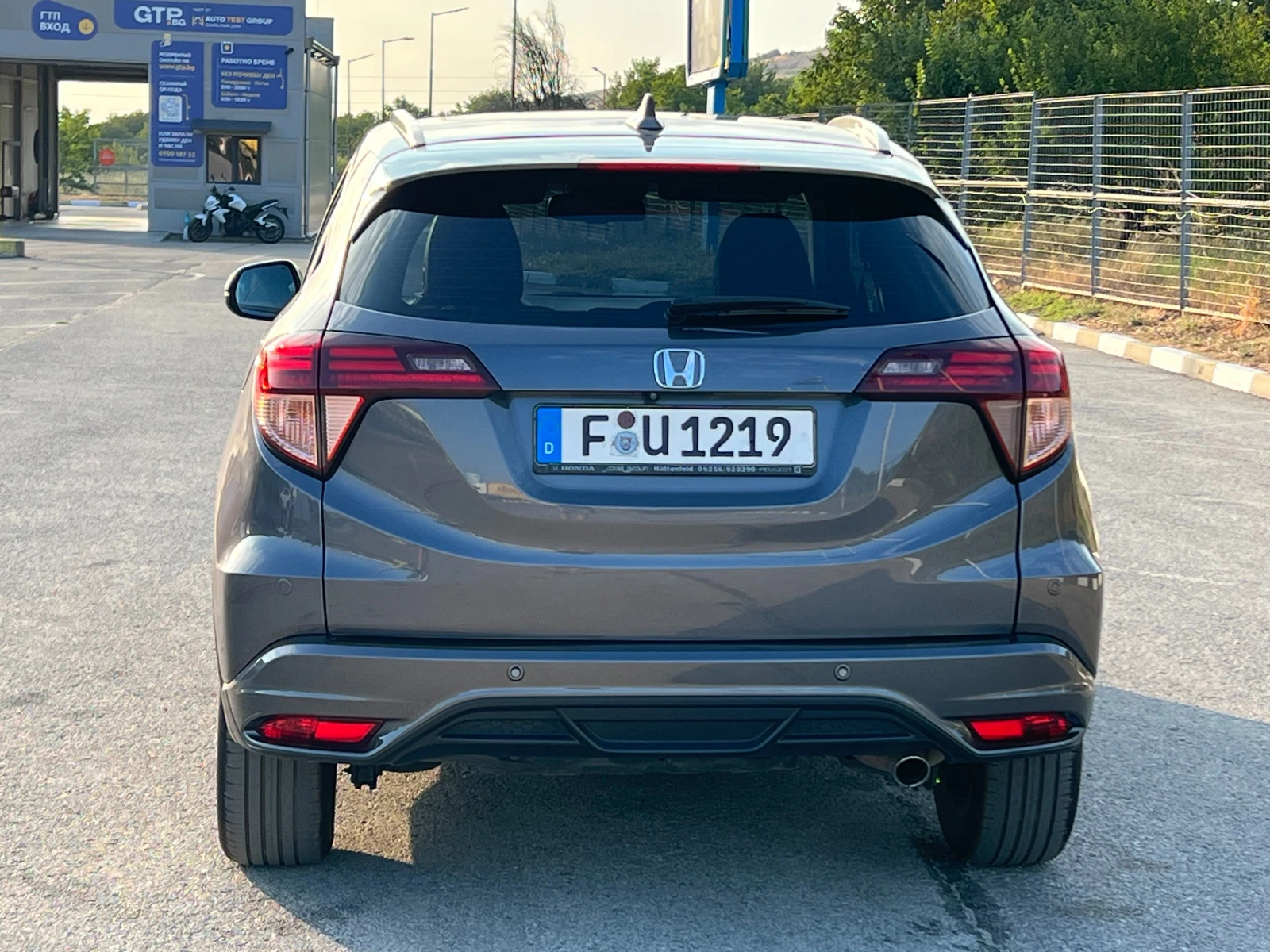 Honda Hr-v 1.5 АВТОМАТ , снимка 5 - Автомобили и джипове - 55400113