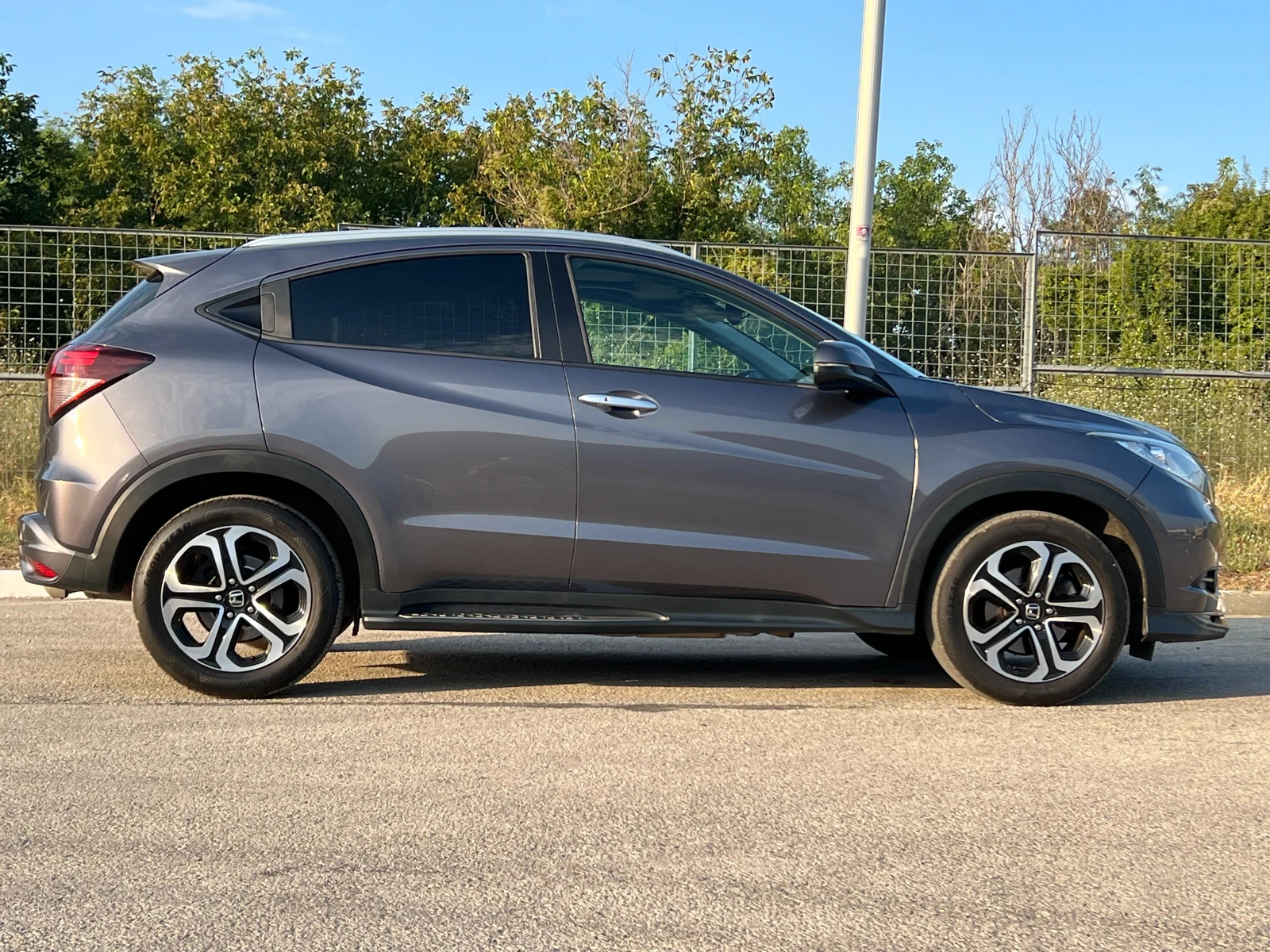 Honda Hr-v 1.5 АВТОМАТ , снимка 6 - Автомобили и джипове - 55400113