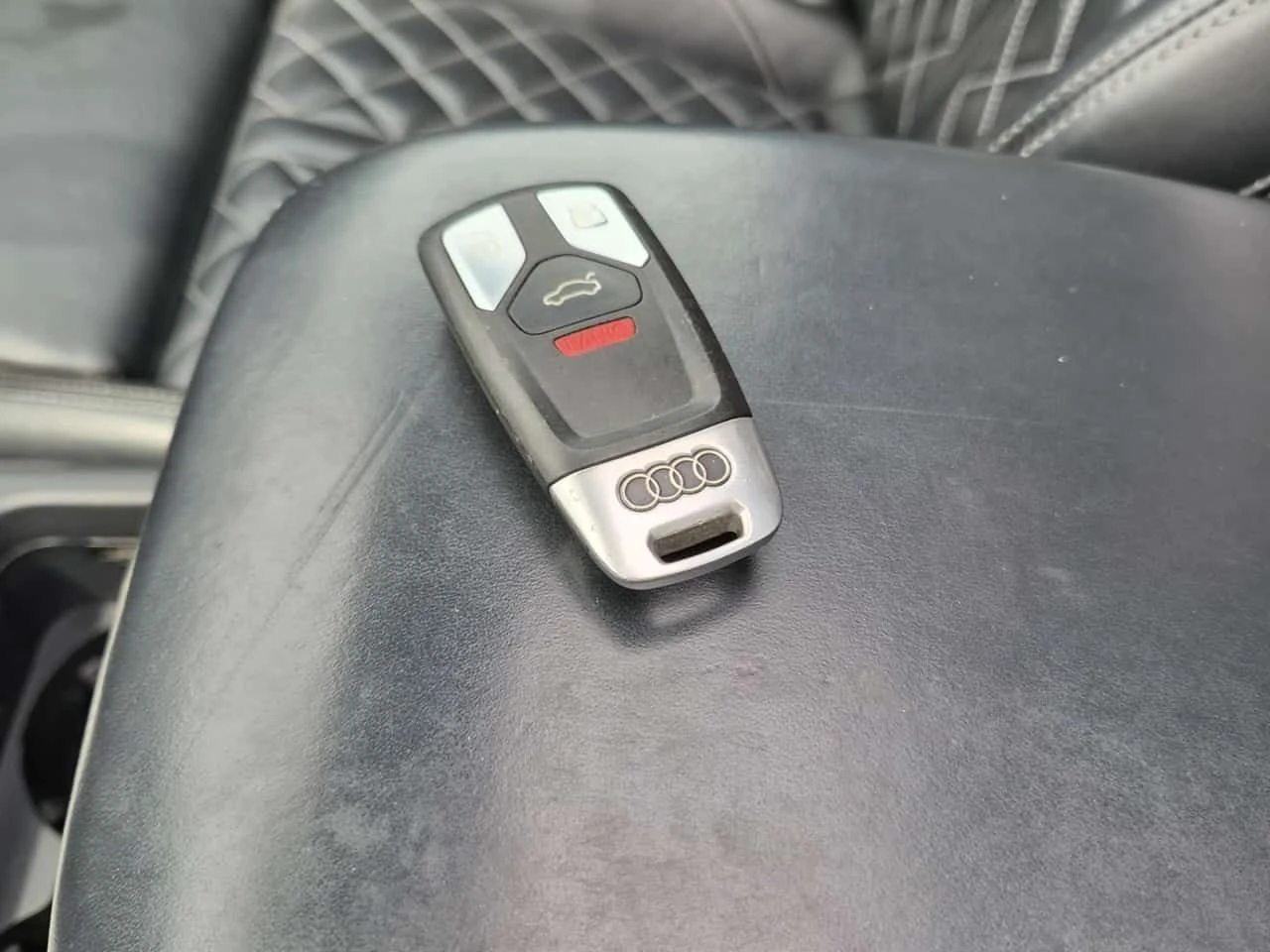 Audi SQ5  PROGRESSIV / NAVI / PANORAMA / АВТОКРЕДИТ, снимка 7 - Автомобили и джипове - 55402586