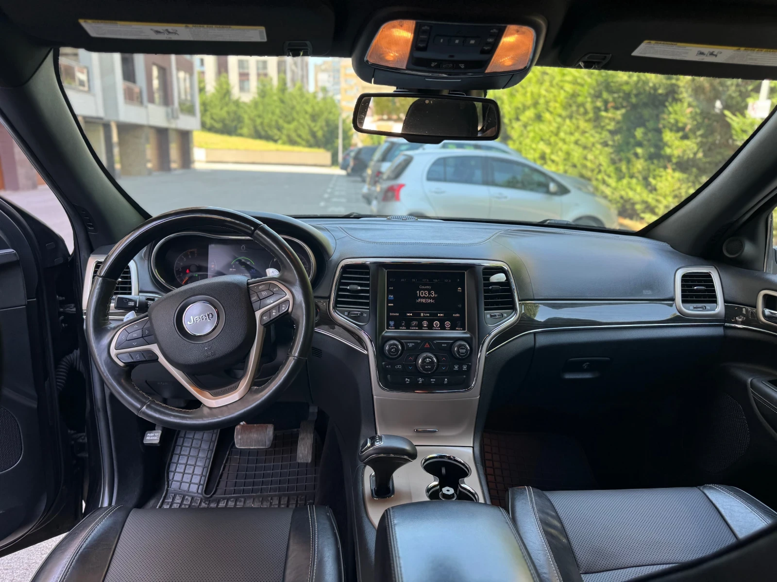 Jeep Grand cherokee 5, 7 OVERLAND , снимка 8 - Автомобили и джипове - 55462163