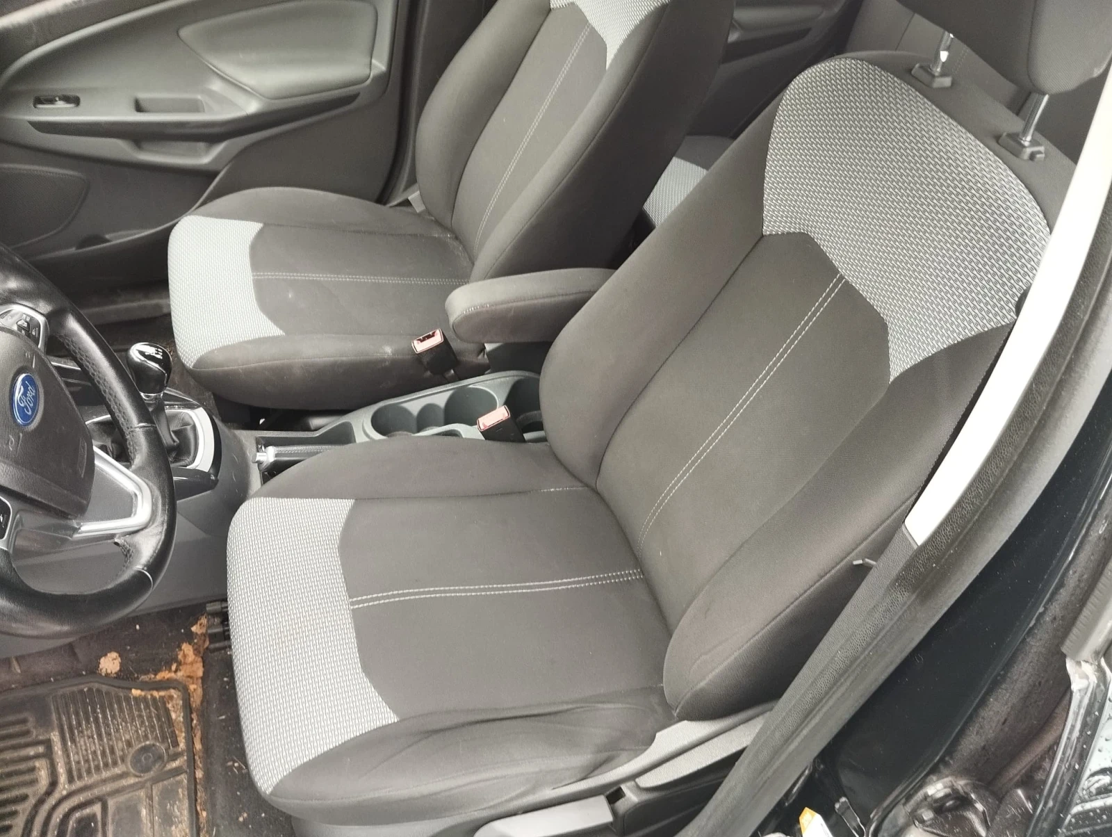 Ford EcoSport 1.0i, снимка 6 - Автомобили и джипове - 55891766