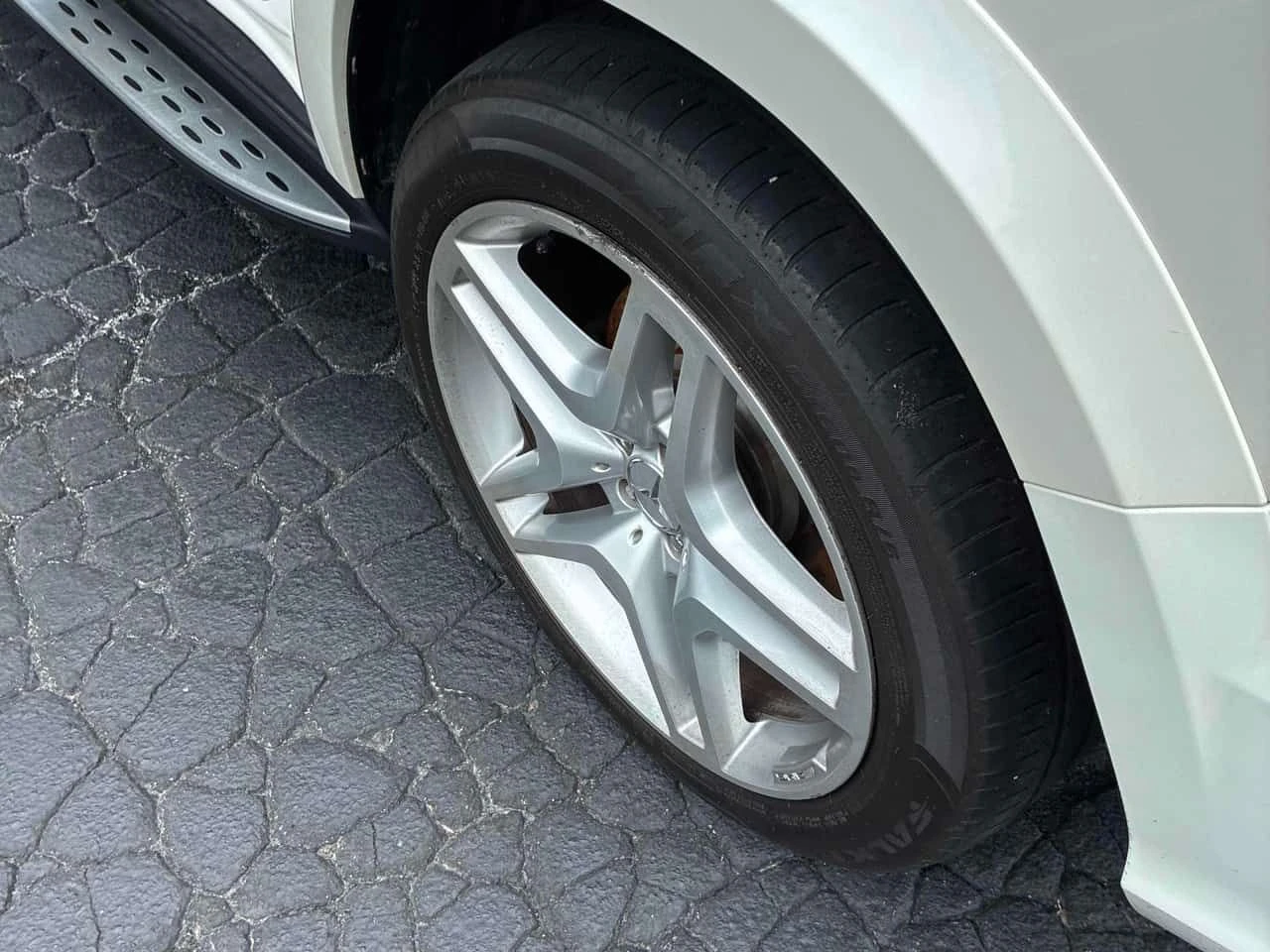 Mercedes-Benz GL 350 * BlueTEC * ЛИЦЕНЗИРАН ДИЛЪР * CARFAX, снимка 14 - Автомобили и джипове - 55593185