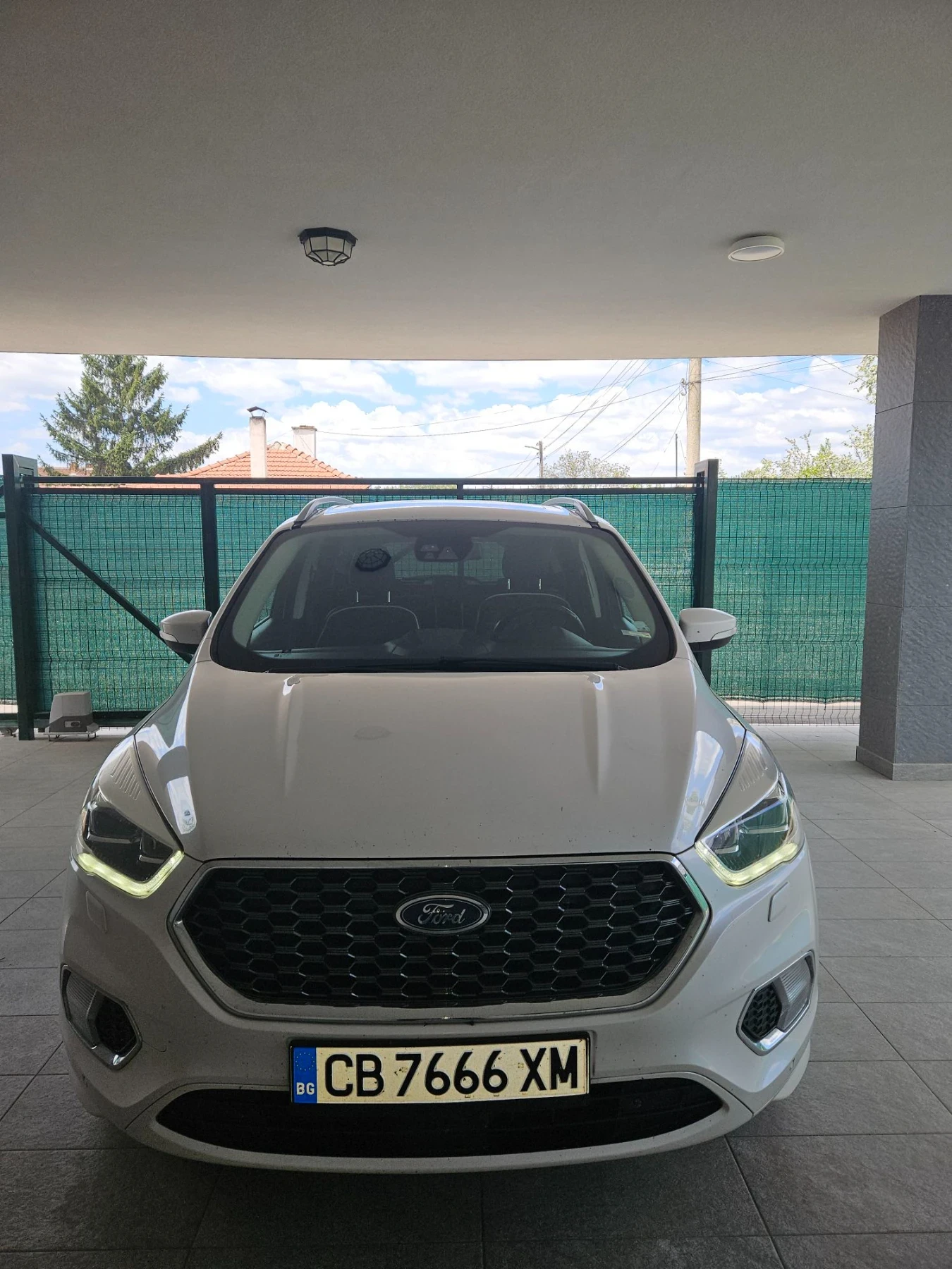 Ford Kuga Vignale, снимка 2 - Автомобили и джипове - 55626816