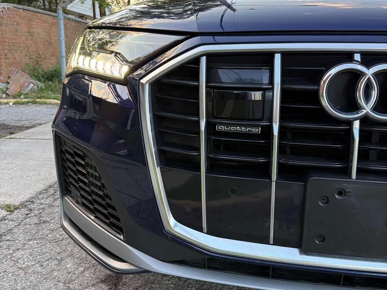 Audi Q7 * Technik * S-LINE * DIS * HUD * 360* 2 КЛЮЧА, снимка 15 - Автомобили и джипове - 55737623