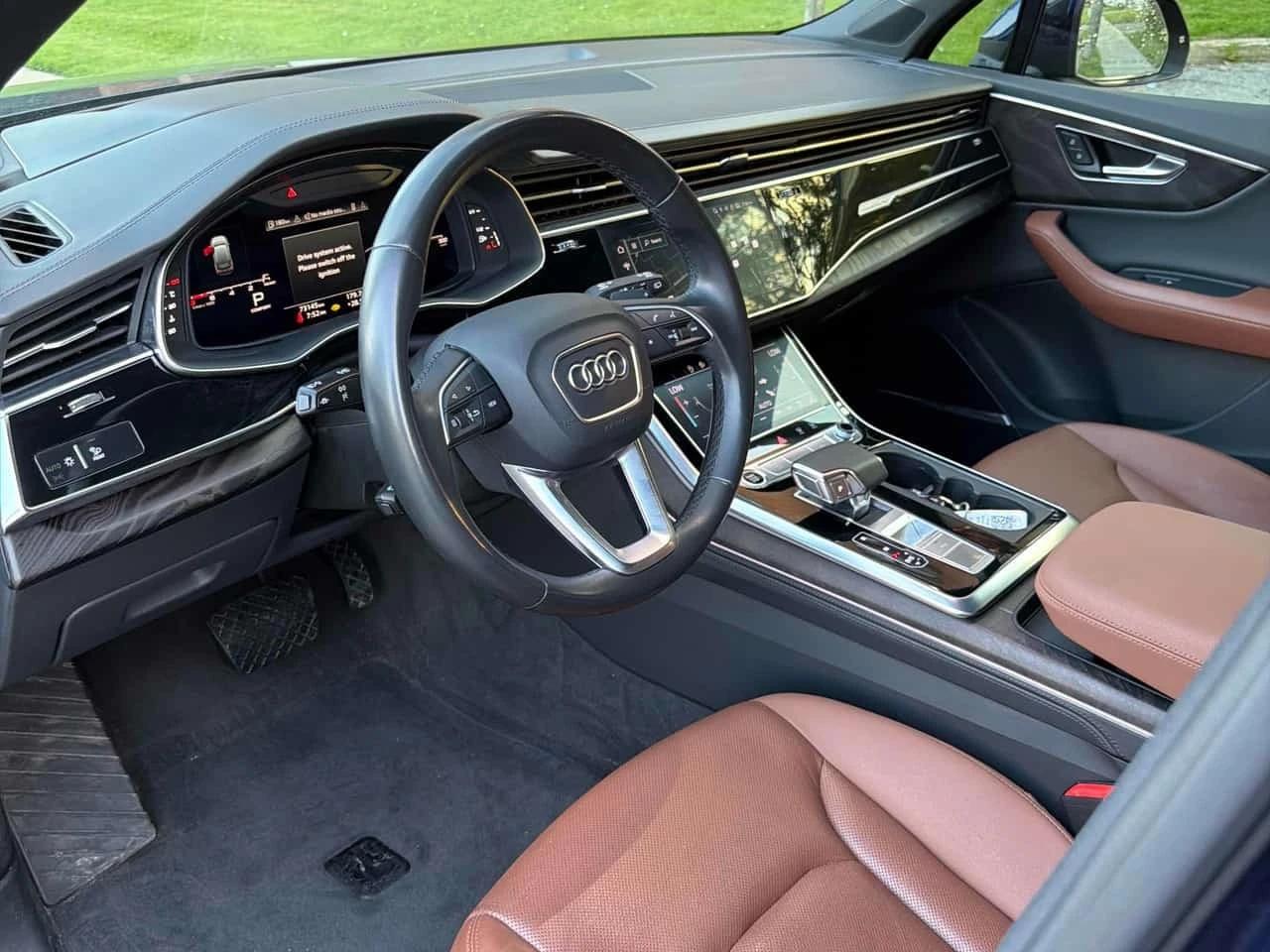 Audi Q7 * Technik * S-LINE * DIS * HUD * 360* 2 КЛЮЧА, снимка 5 - Автомобили и джипове - 55737623
