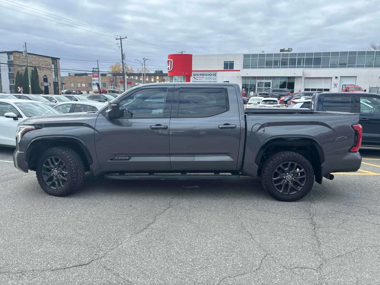 Toyota Tundra Platinum / 360 / Dis / ��������� / Carfax   | Mobile.bg � ����������� 2