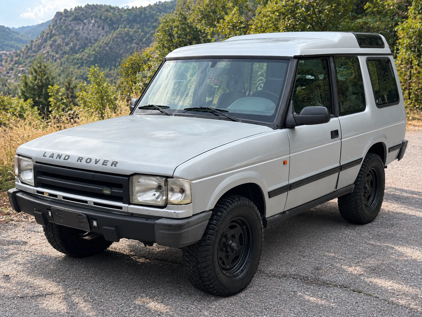 Land Rover Discovery 2.5TDI 4x4 ITALY, снимка 2 - Автомобили и джипове - 56701345
