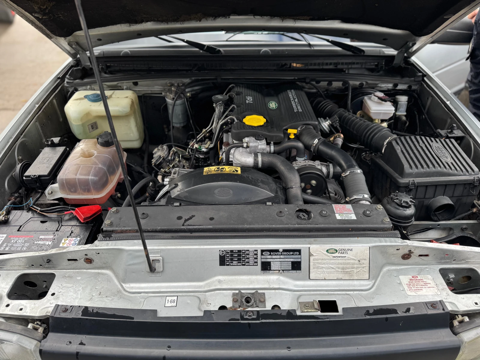 Land Rover Discovery 2.5TDI 4x4 ITALY, снимка 14 - Автомобили и джипове - 56701345