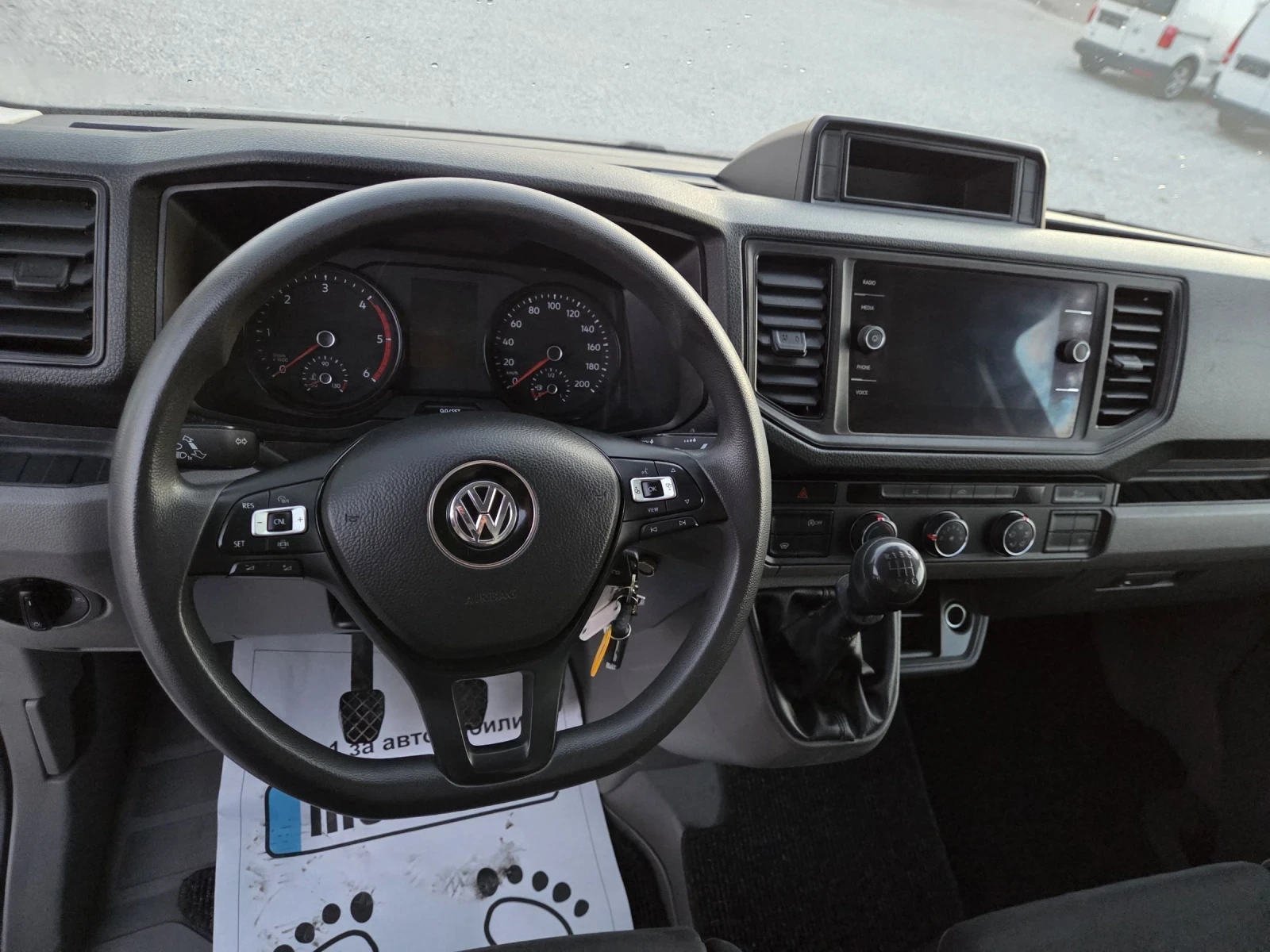 VW Crafter 2.0 TDI, Клима, Нави, П.Борд, До 3.5 тона, 4.50 ме, снимка 10 - Бусове и автобуси - 53750126