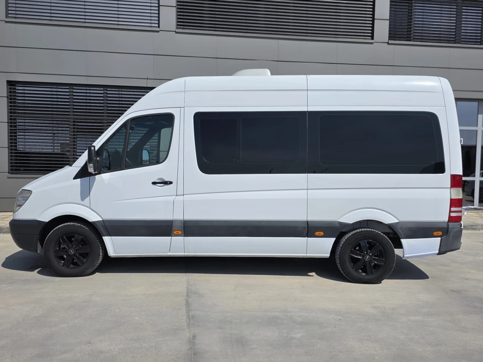Mercedes-Benz Sprinter 315 ПЪТНИЧЕСКИ / 8+ 1 / TOP, снимка 4 - Бусове и автобуси - 54613132