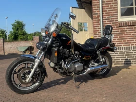     Honda Magna VF 700