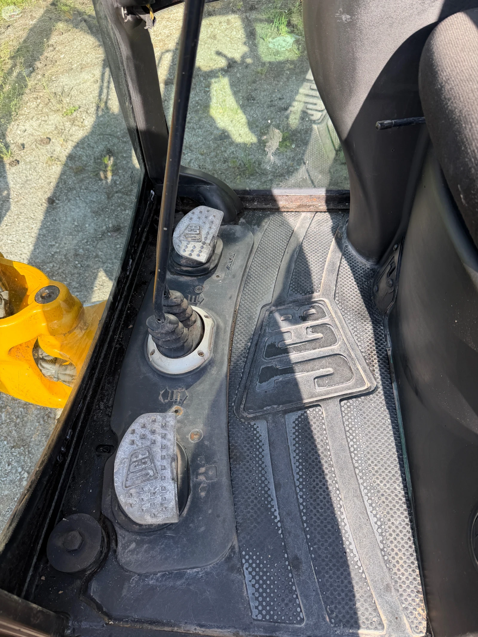 Багер JCB 8014CTS, снимка 13 - Индустриална техника - 54346906