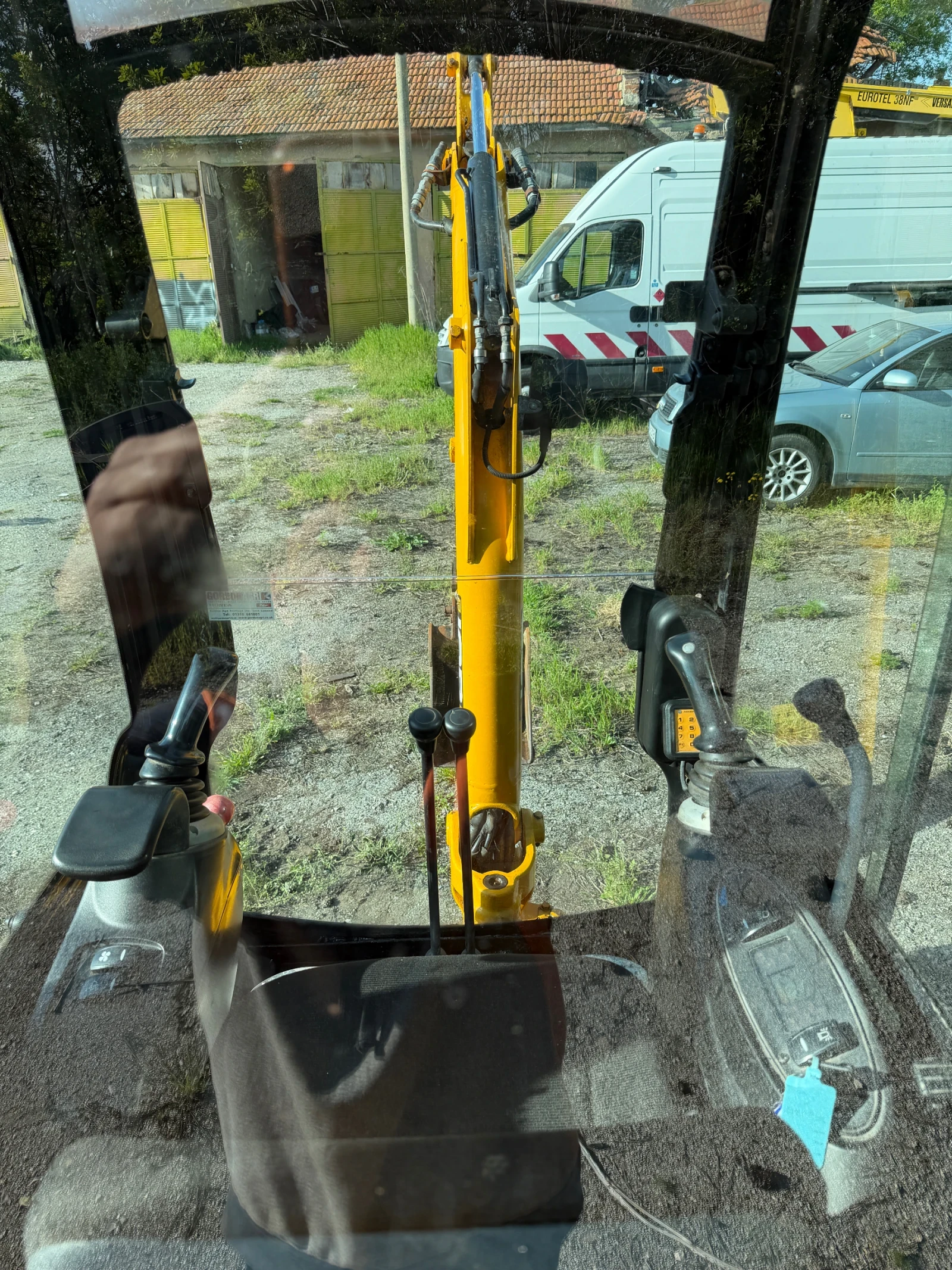 Багер JCB 8014CTS, снимка 8 - Индустриална техника - 54346906