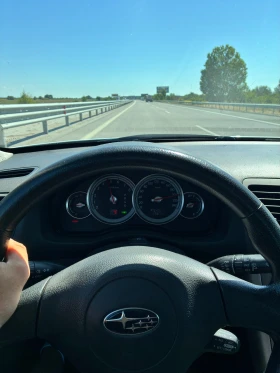 Subaru Legacy 2.0I, снимка 5
