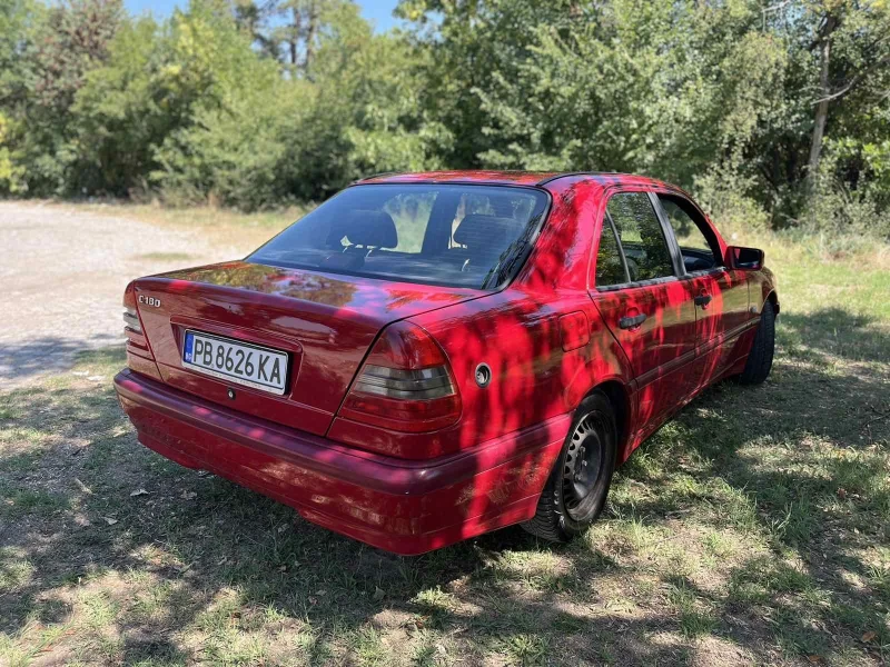 Mercedes-Benz C 180, снимка 3 - Автомобили и джипове - 46937485