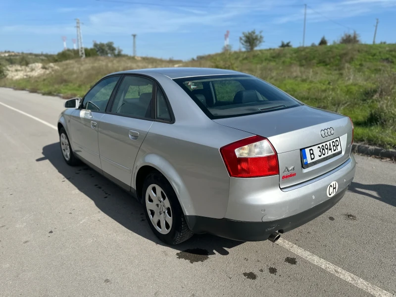 Audi A4 2.0i газ инж , снимка 4 - Автомобили и джипове - 47461839