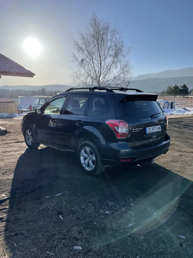 Subaru Forester 2.5 benzin, снимка 3 - Автомобили и джипове - 48250288