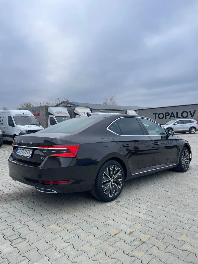 Skoda Superb, снимка 5 - Автомобили и джипове - 48450754