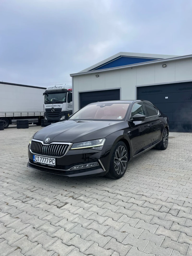 Skoda Superb, снимка 1 - Автомобили и джипове - 48450754