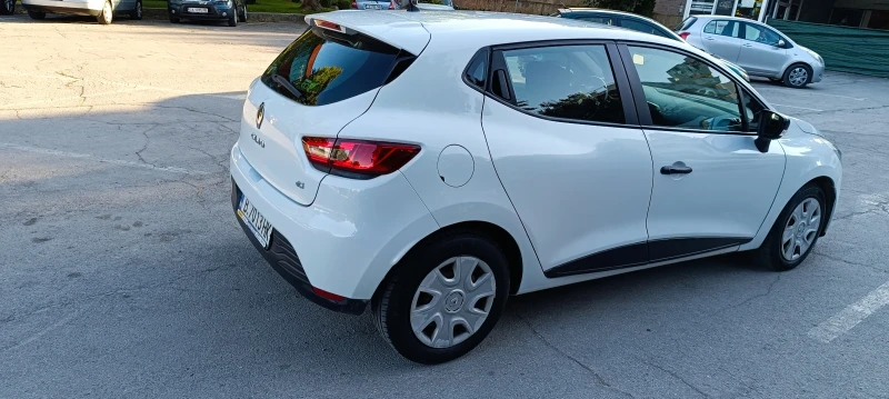 Renault Clio 1.5 dci, снимка 4 - Автомобили и джипове - 52308717