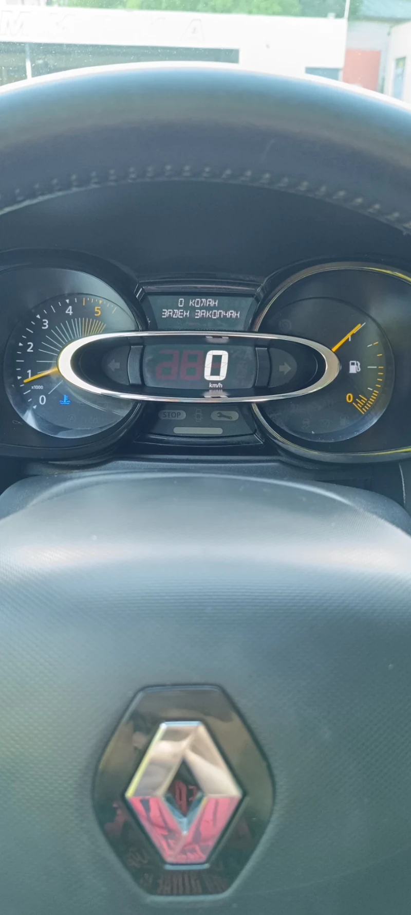 Renault Clio 1.5 dci, снимка 13 - Автомобили и джипове - 52308717