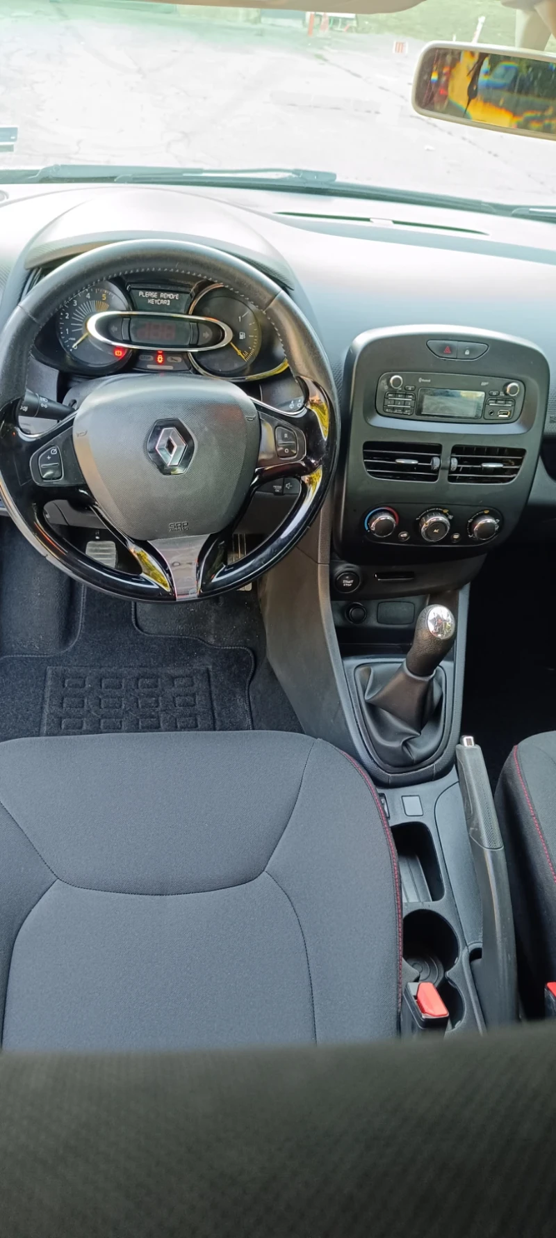 Renault Clio 1.5 dci, снимка 10 - Автомобили и джипове - 52308717