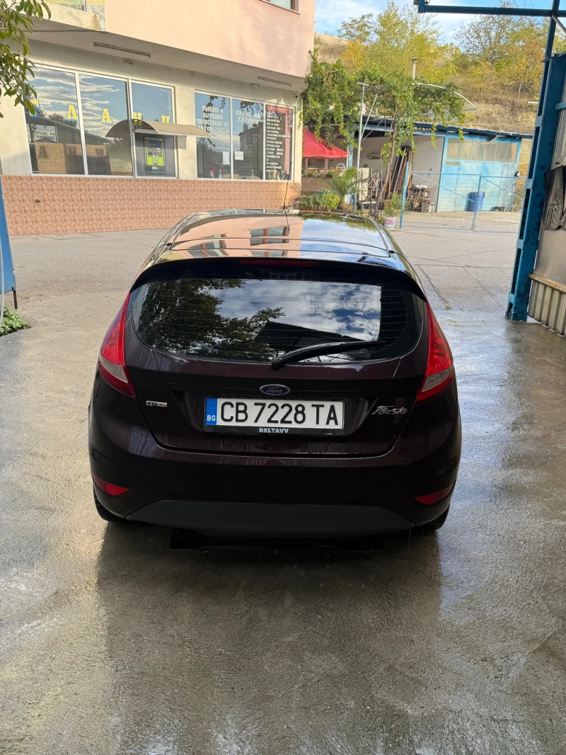 Ford Fiesta, снимка 6 - Автомобили и джипове - 52069419