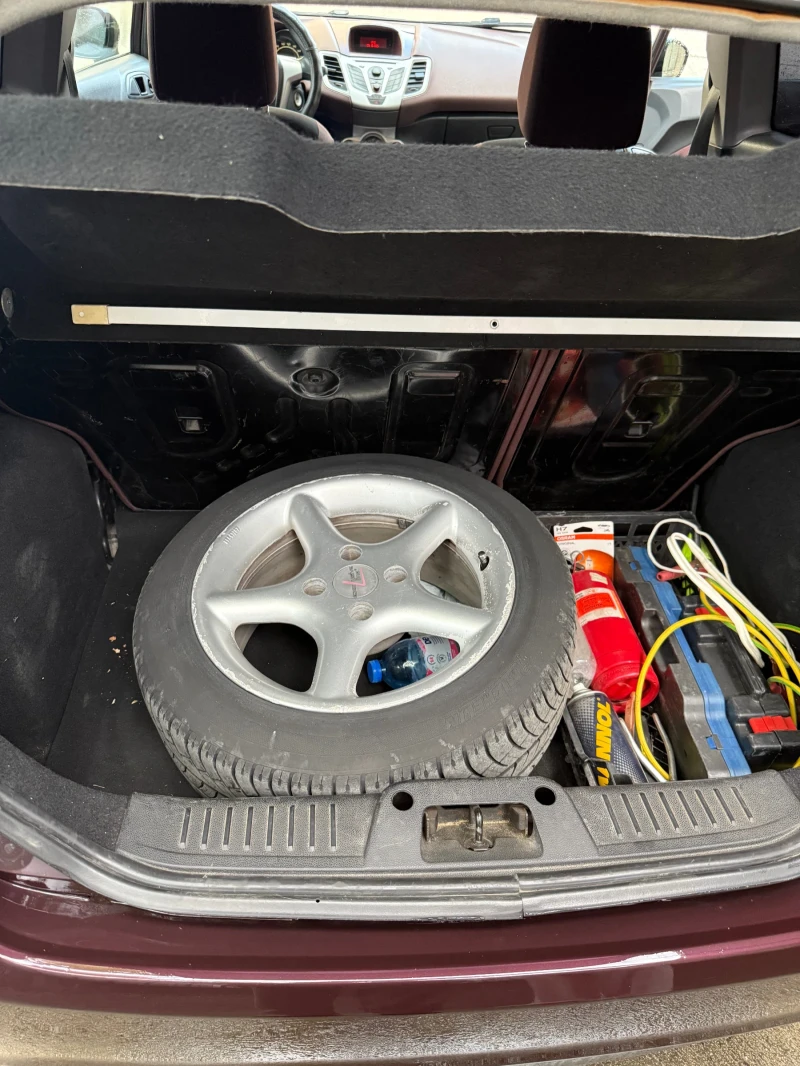 Ford Fiesta, снимка 11 - Автомобили и джипове - 52069419