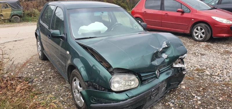 VW Golf 1.9 TDI 110кс, снимка 4 - Автомобили и джипове - 52505397