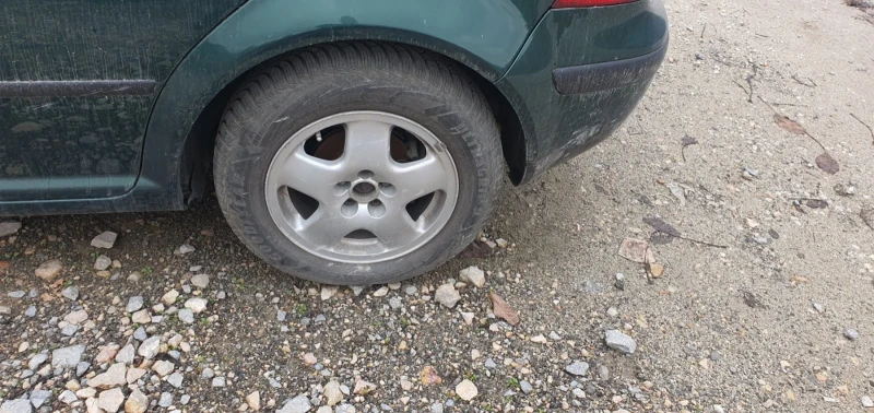 VW Golf 1.9 TDI 110кс, снимка 7 - Автомобили и джипове - 52505397