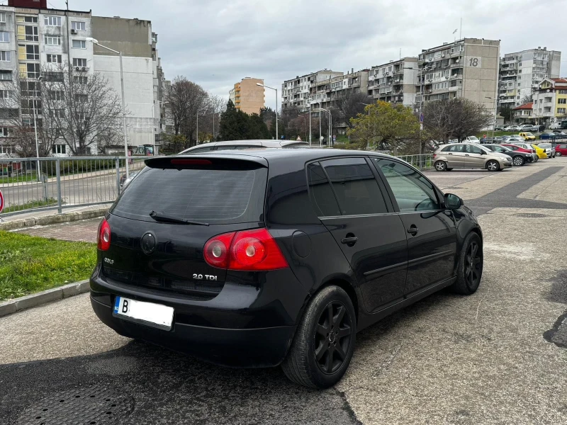 VW Golf 2.0 TDI , снимка 4 - Автомобили и джипове - 52893656