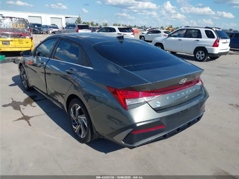 Hyundai Elantra DIGITAL* ПОДГРЕВ* ПАНОРАМА* 9ХИЛ.КМ., снимка 4 - Автомобили и джипове - 52898754