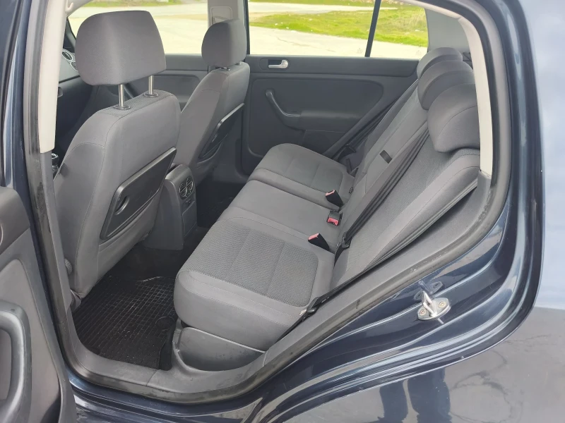 VW Golf Plus 1.9 TDI 105 КС. 6 СК., снимка 11 - Автомобили и джипове - 52901559