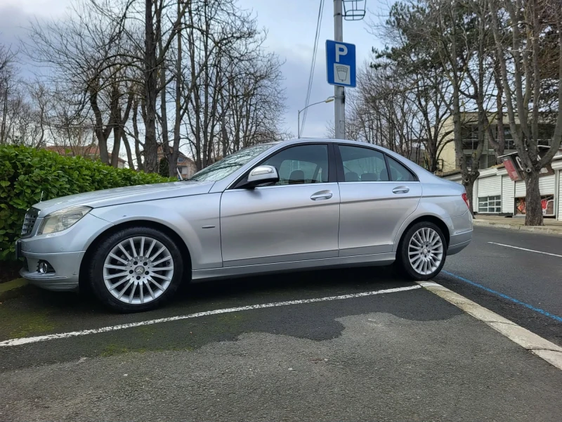 Mercedes-Benz C 220, снимка 2 - Автомобили и джипове - 53206018