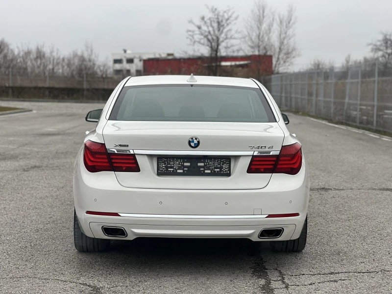 BMW 740 xDrive/DISTR/HEAD UP/CAMERA/PANO, снимка 7 - Автомобили и джипове - 53342623