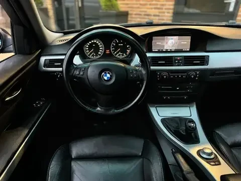 BMW 330  - изображение 3