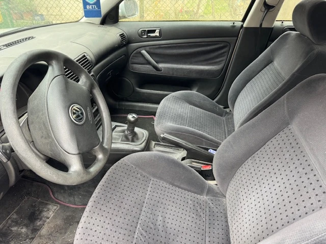 VW Passat 1.8 ГАЗ, снимка 3 - Автомобили и джипове - 52660068