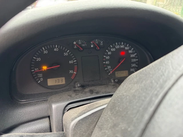 VW Passat 1.8 ГАЗ, снимка 2 - Автомобили и джипове - 52660068