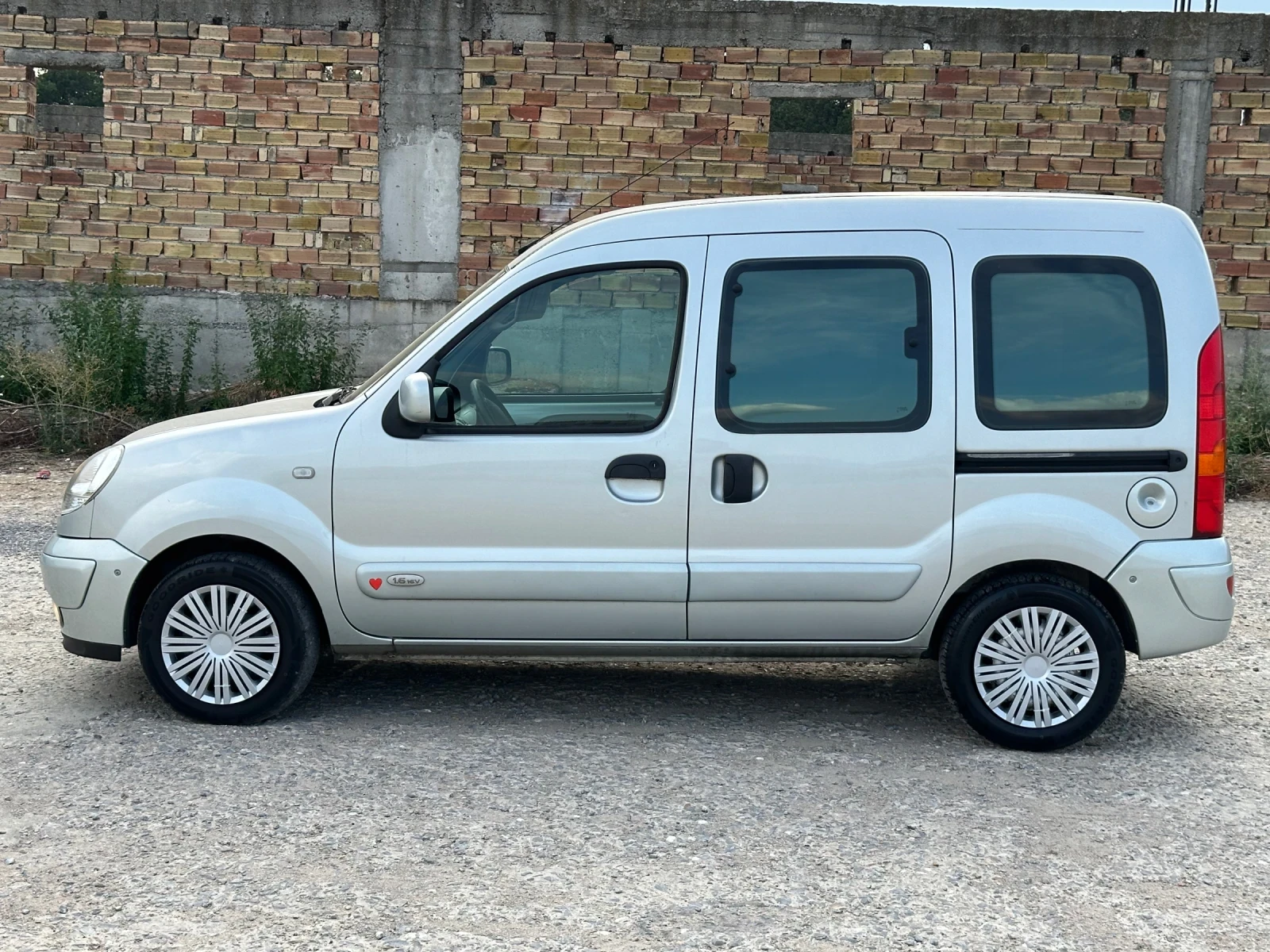 Renault Kangoo 1.6 KLIMA - изображение 6