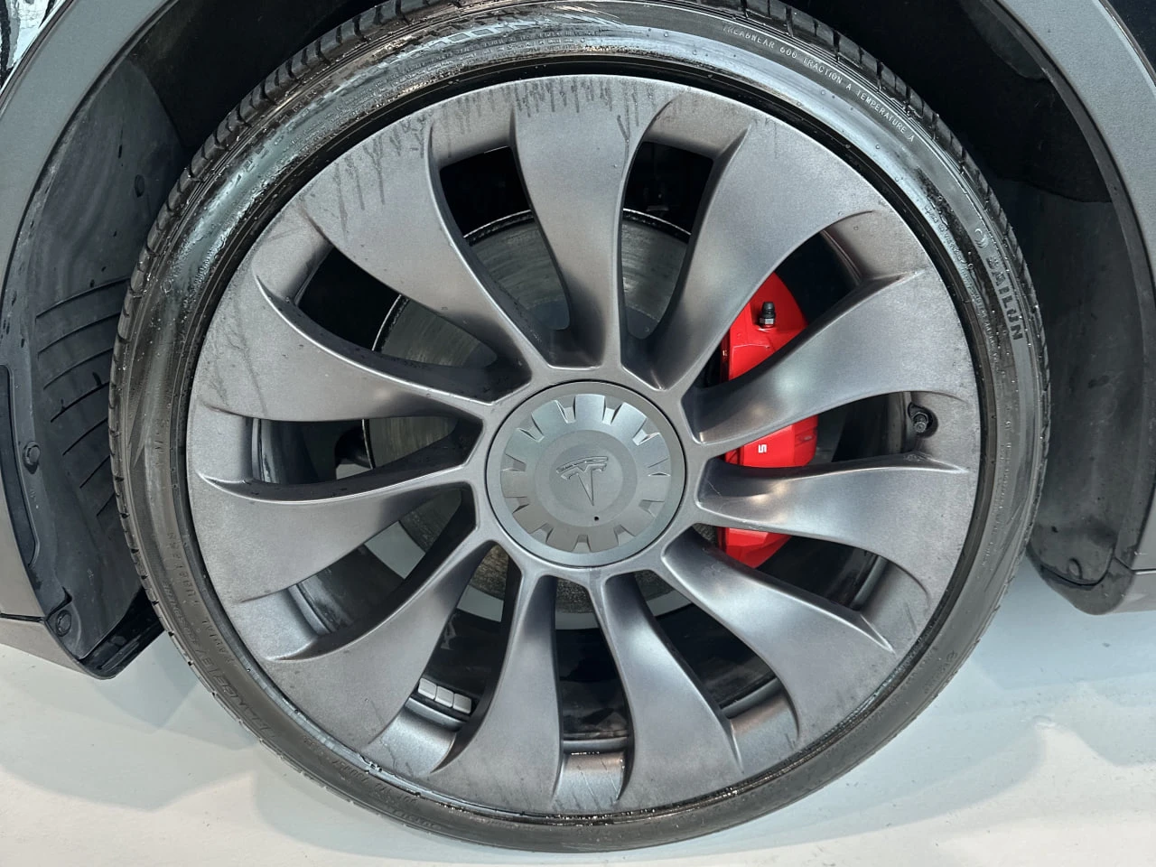Tesla Model Y * Performance* CARFAX* АВТОФИНАНСИРАНЕ*  - изображение 9