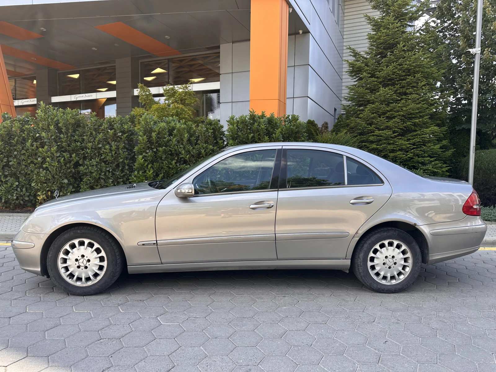 Mercedes-Benz E 280  - изображение 3