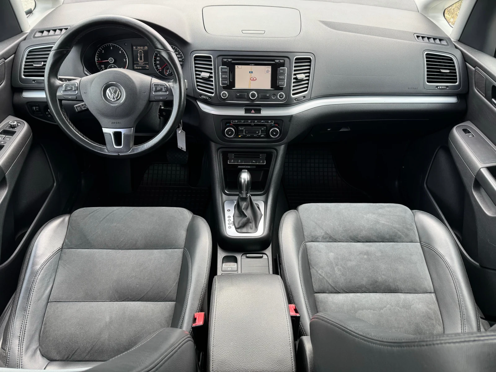 VW Sharan 2.0 TDI / LED / AVTOMAT / HIGHLINE / KOJA / NAVI - изображение 10