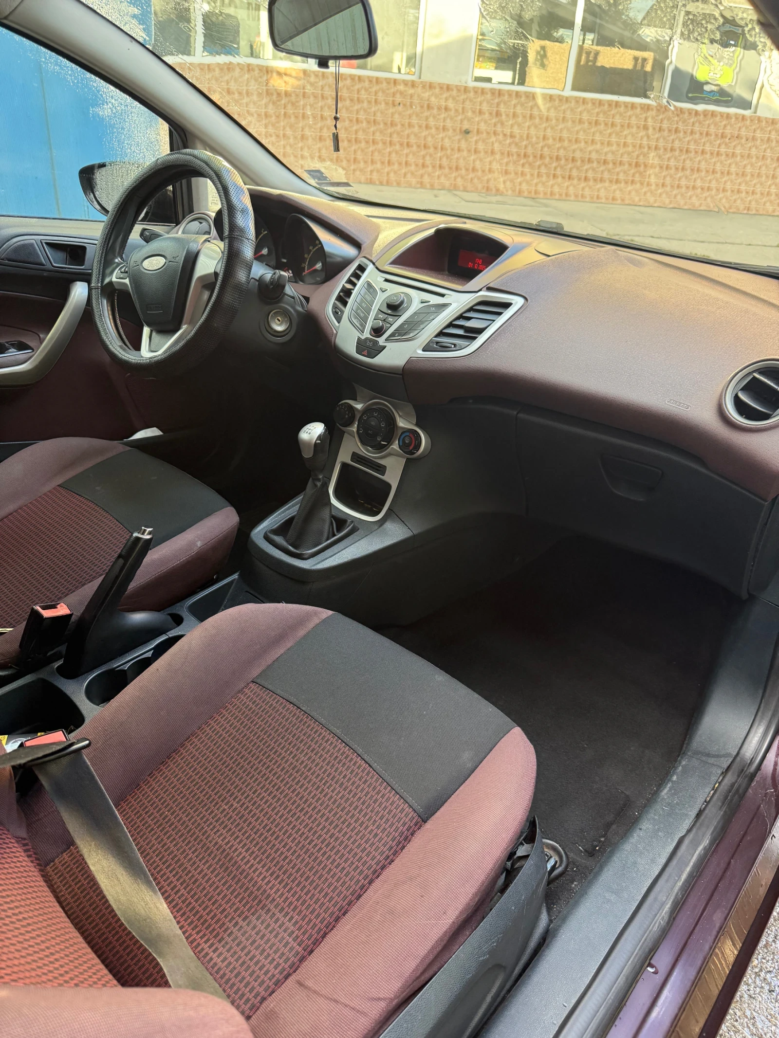 Ford Fiesta  - изображение 8