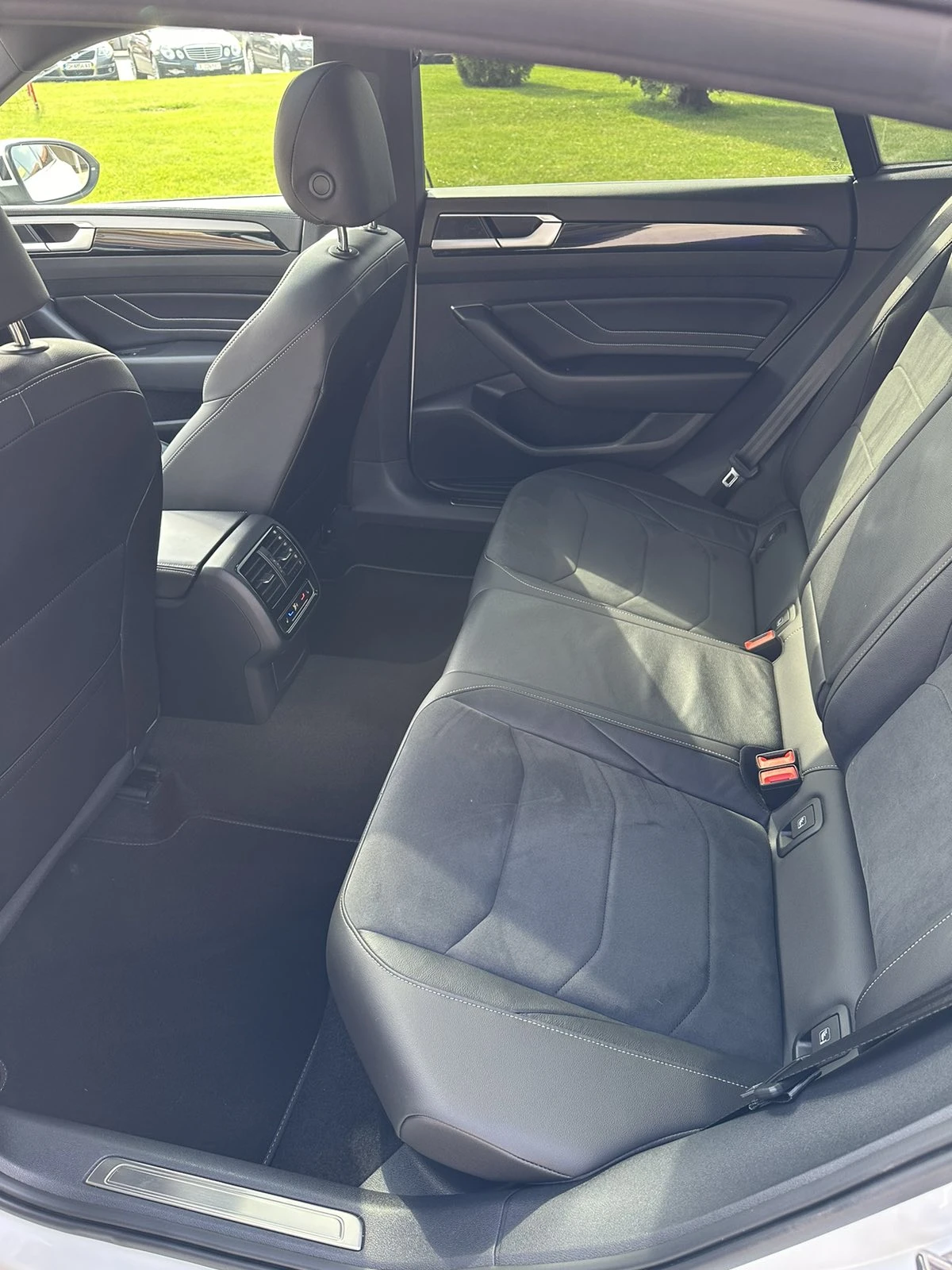 VW Arteon 2.0 TDI R-Line 4 MOTION - изображение 7