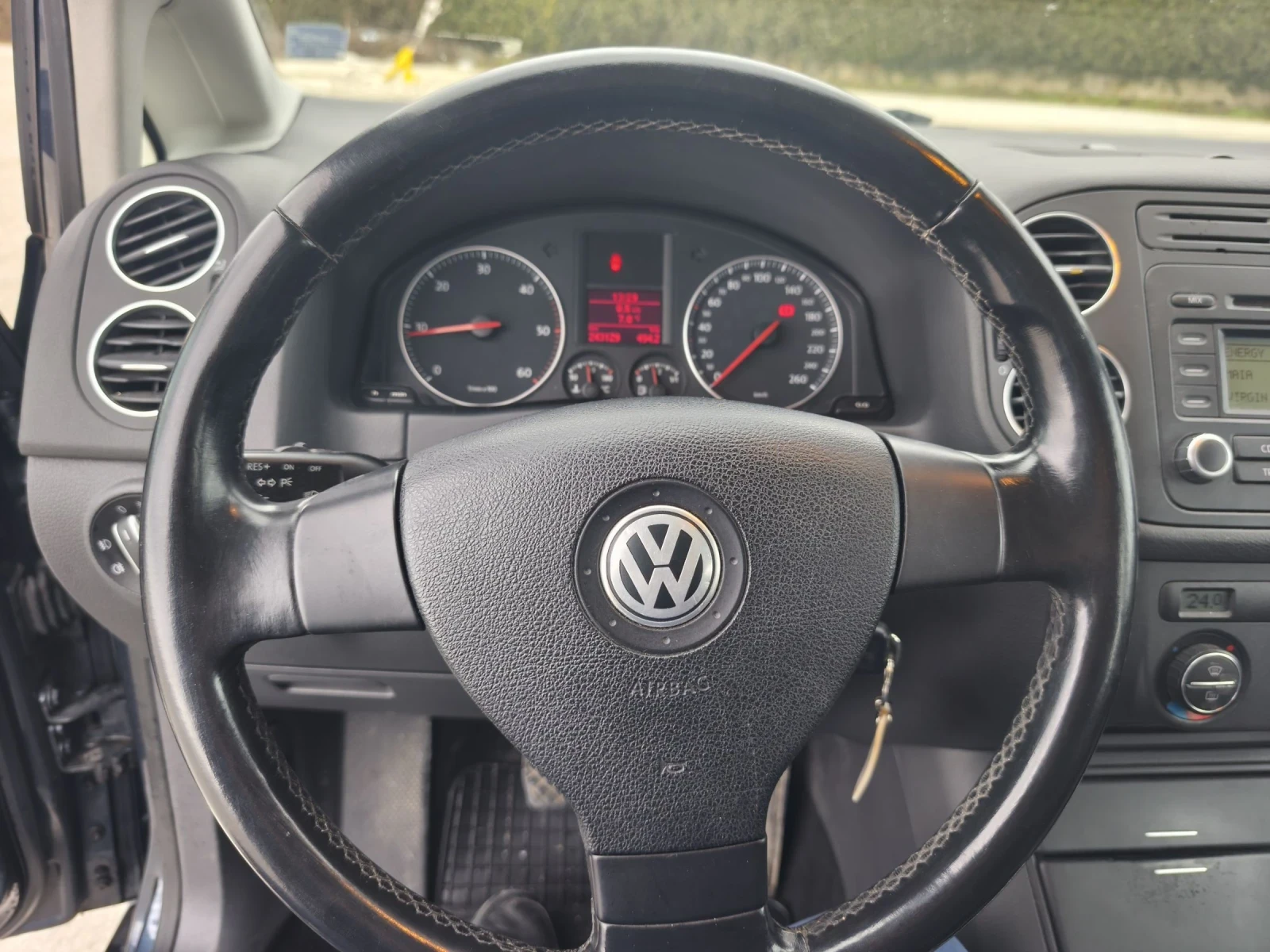 VW Golf Plus 1.9 TDI 105 КС. 6 СК. - изображение 7