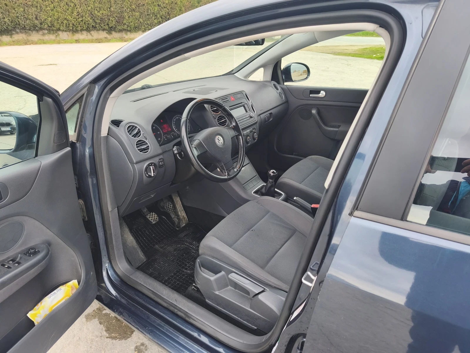 VW Golf Plus 1.9 TDI 105 КС. 6 СК. - изображение 9