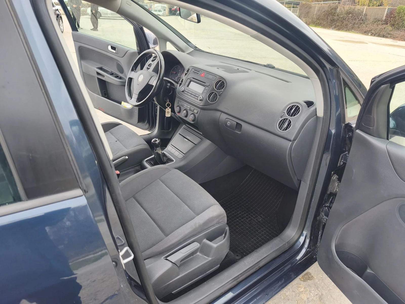 VW Golf Plus 1.9 TDI 105 КС. 6 СК. - изображение 10