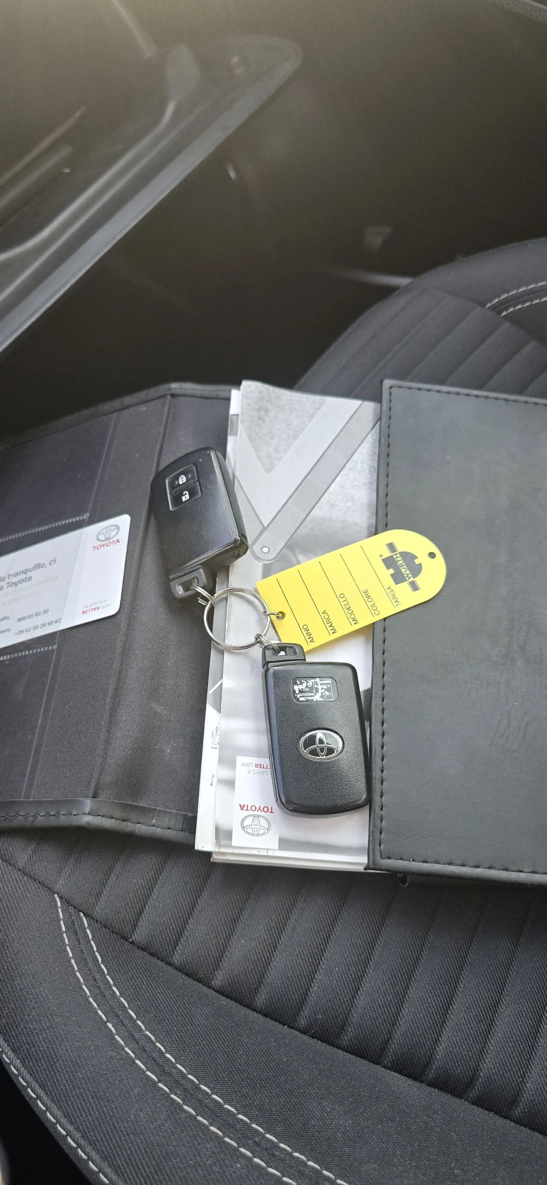 Toyota Yaris 1.5 hybrid | Mobile.bg � ����������� 12