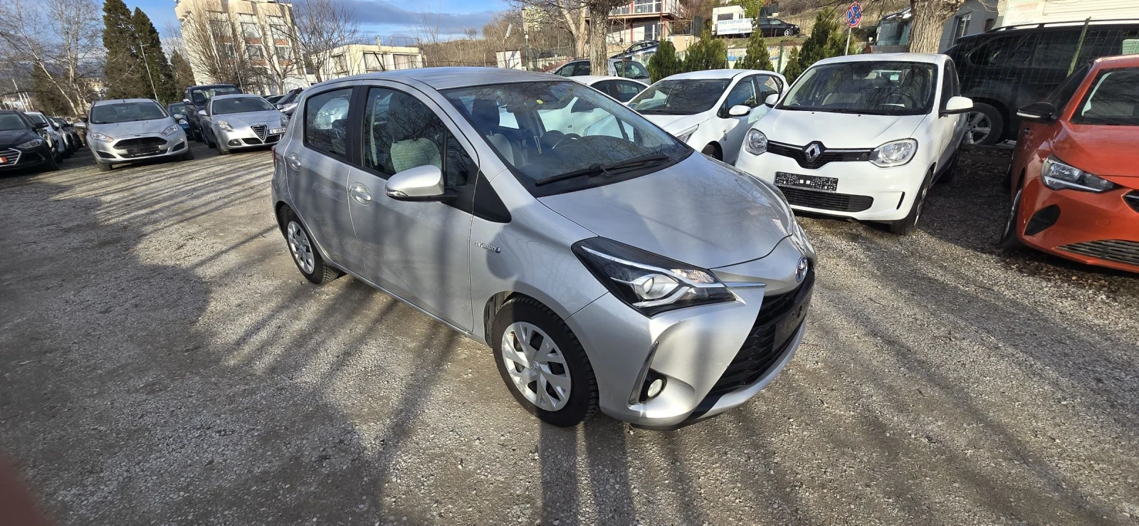 Toyota Yaris 1.5 hybrid | Mobile.bg � ����������� 6